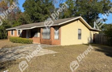 Larkway St, Tallahassee, FL 32305
